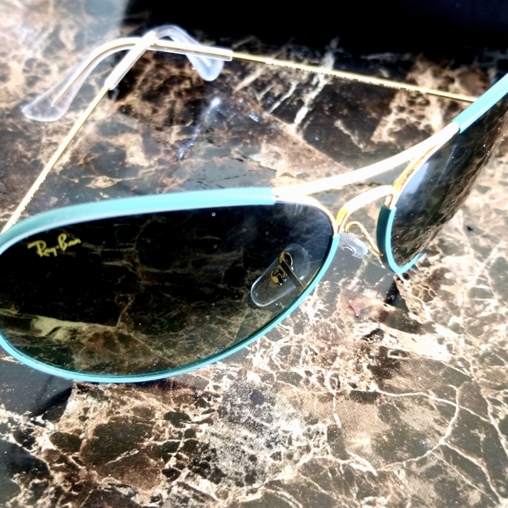 Ray-Ban Women’s Aviator Gradient Light Blue